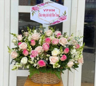 GIỎ HOA Dáng Núi Mây Ngàn