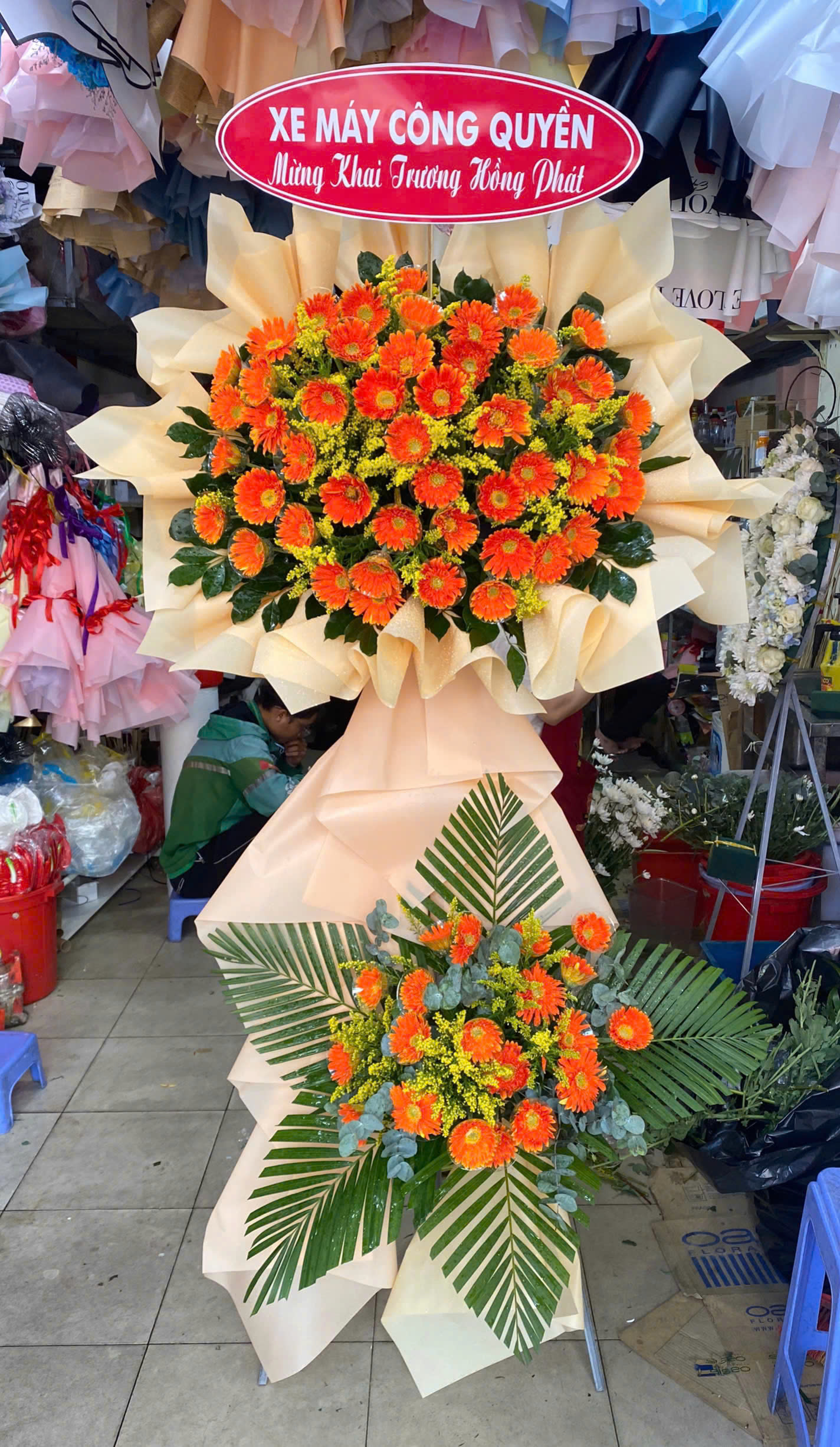 KỆ HOA KHAI TRƯƠNG MUA MAY BÁN ĐẮT