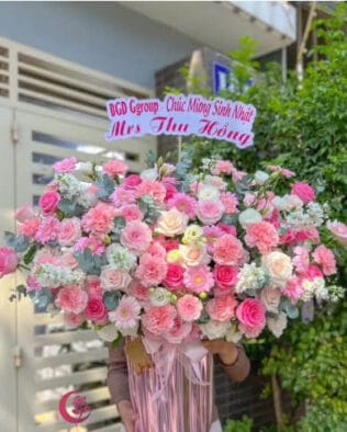 GIỎ HOA Niềm Tin Vững Chắc