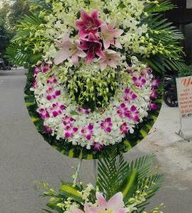 KỆ HOA VIẾNG Hoa Nhẹ Nhàng