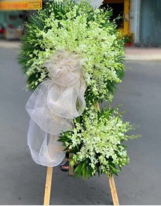 KỆ HOA VIẾNG Hoa Thiên Thần Trắng