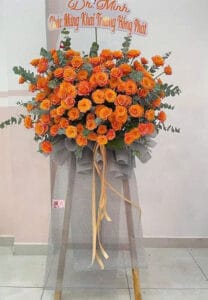 Shop hoa tươi nổi bật tại Quận 2 3 KỆ HOA KHAI TRƯƠNG SẮC ĐẸP THỊNH VƯỢNG