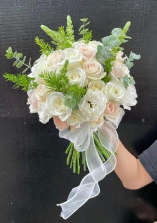 BÓ HOA CƯỚI HƯƠNG TÌNH ĐẦU