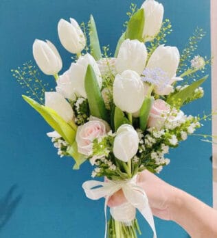 BÓ HOA CƯỚI NGÀY HẠNH PHÚC