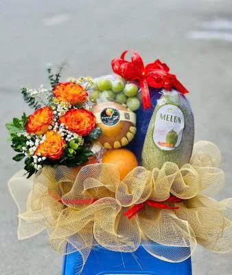 GIỎ TRÁI CÂY VÀNG SON